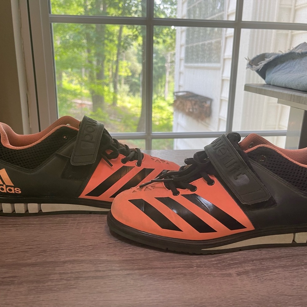 Women’s Adidas Powerlifters size 9